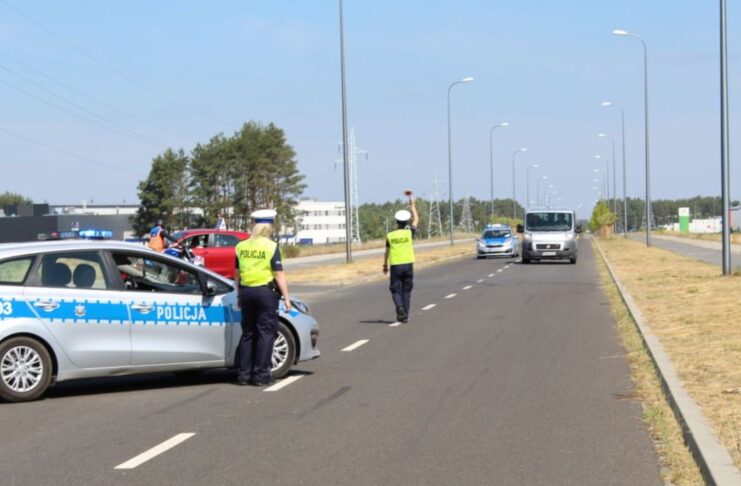 Jeździmy za szybko. Zatrzymane prawa jazdy i 20 mandatów to bilans minionego weekendu