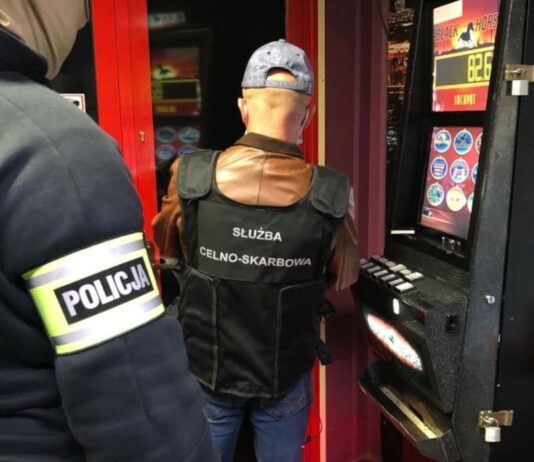 Policja i KAS zlikwidowały nielegalny salon gier w Sulechowie