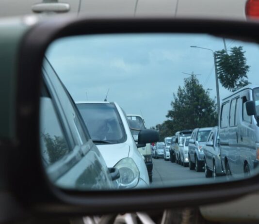 Święto 11. Lubuskiej Kawalerii Pancernej i Bieg do Bożego Grobu. Utrudnienia drogowe w Żaganiu korek, utrudnienia w ruchu