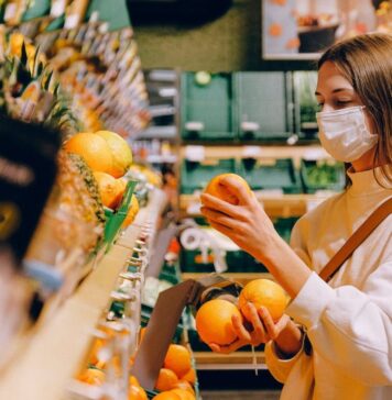 Zakupy, sklep, maseczka