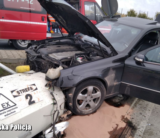 Pijani kierowcy wciąż są zmorą na lubuskich drogach. „Kontroli będzie jeszcze więcej” Pijany kierowca z impetem wjechał w stację paliw