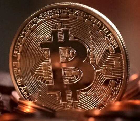 Miała być fortuna z inwestycji w kryptowaluty, zamiast tego jest oszustwo na 44 tys. złotych Kryptowaluty