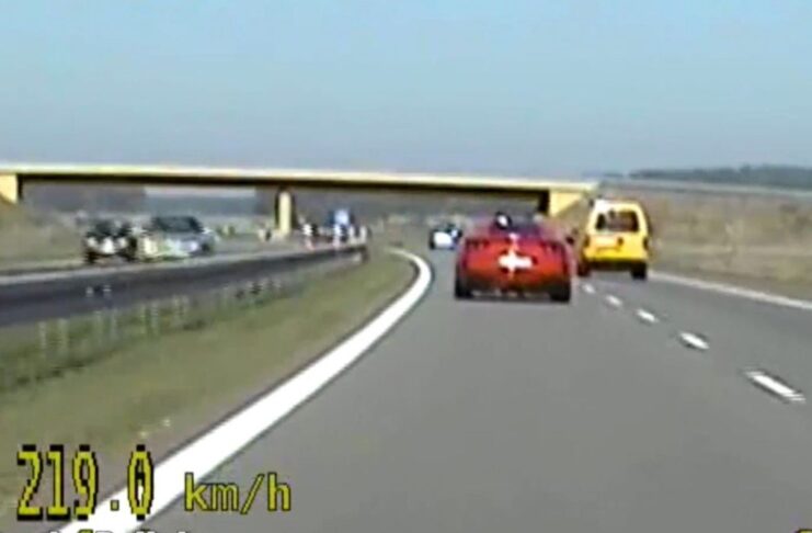 Ferrari na drodze ekspresowej S3 w woj. lubuskim