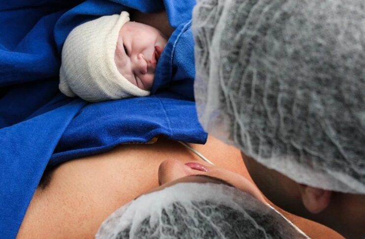 Szpital na Wyspie przywraca porody rodzinne w Żarach od 6 grudnia Poród rodzinny