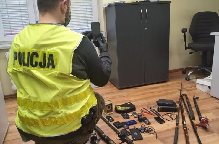 Złodziej z Cybinki złapany. Usłyszał 2 zarzuty ale będzie więcej Przedmioty odzyskane z kradzieży. Cybinka