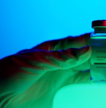 Lubuskie: Szczepienia przeciw COVID-19 ruszyły. Szpital w Gorzowie zaszczepił pierwszych pracowników Szczepionka Covid-19