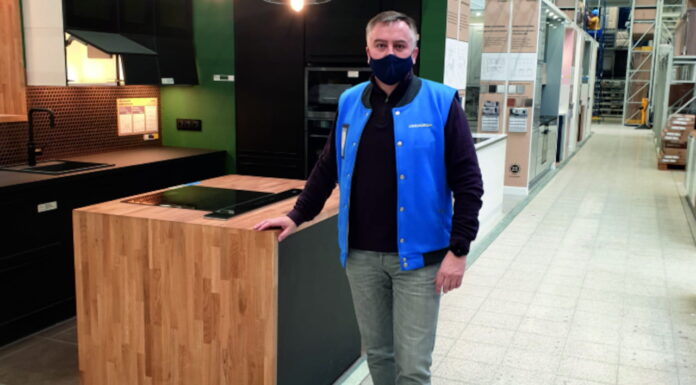 Nowa Castorama w Żarach to nowe możliwości Paweł Kawalec dyrektor sklepu w Żarach