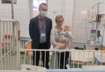 Joachim to 10-miesięczny chłopiec, który od urodzenia cierpiał na bardzo ciężką postać choroby Hirschsprunga