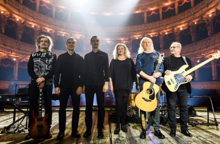 Andrzej Sikorowski, Grupa Pod Budą