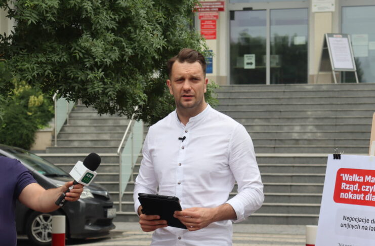 Łukasz Mejza zaprasza Elżbietę Polak na kolację, materiały prasowe