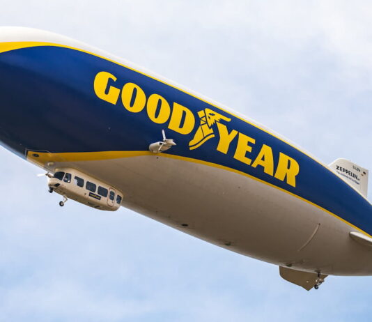 Krosno Odrzańskie na trasie przelotu sterowca Goodyear Blimp. Kiedy? Gdzie śledzić trasę? Goodyear Blimp