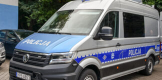 Ambulans Pogotowia Ruchu Drogowego dla Policji