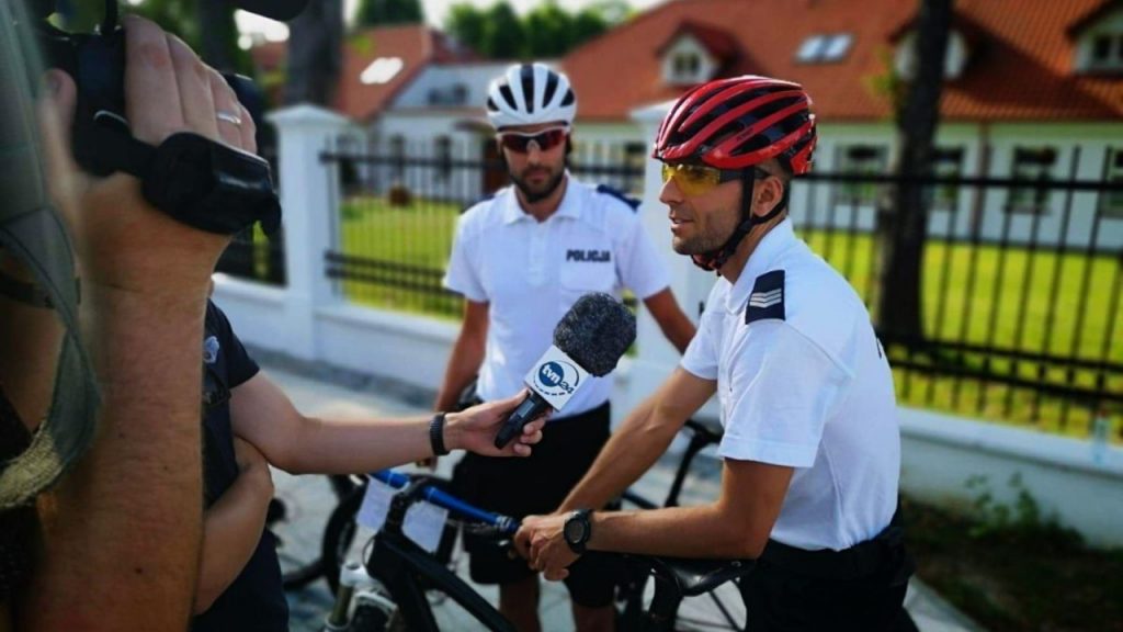 Tomasz Kołogryw, policjant ze Szprotawy, na podium mistrzostw Polski w kolarstwie szosowym
