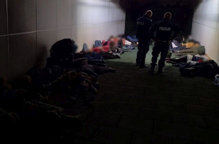 Nielegalni imigranci