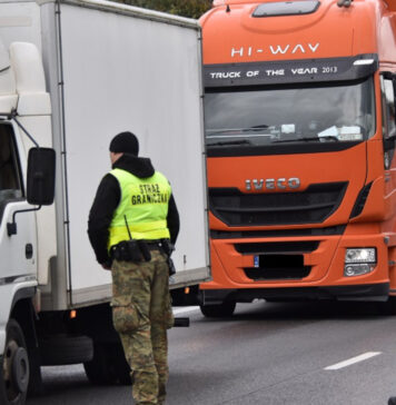 W Świecku zatrzymano 7 Irakijczyków ze sfałszowanymi dokumentami Polsko-niemiecki patrol na granicy