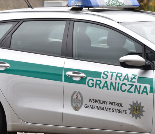 Obywatelka Iranu uparcie twierdziła, że jest Włoszką. Chciała się dostać autokarem do Niemiec Polsko-niemiecki patrol SG