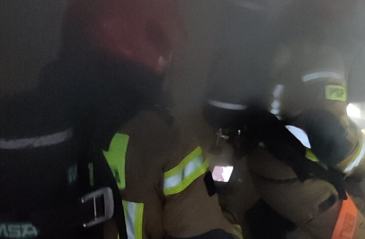 Świebodzin: Strażacy ćwiczyli pożar w piwnicy Ćwiczenia JRG, pożar w piwnicy