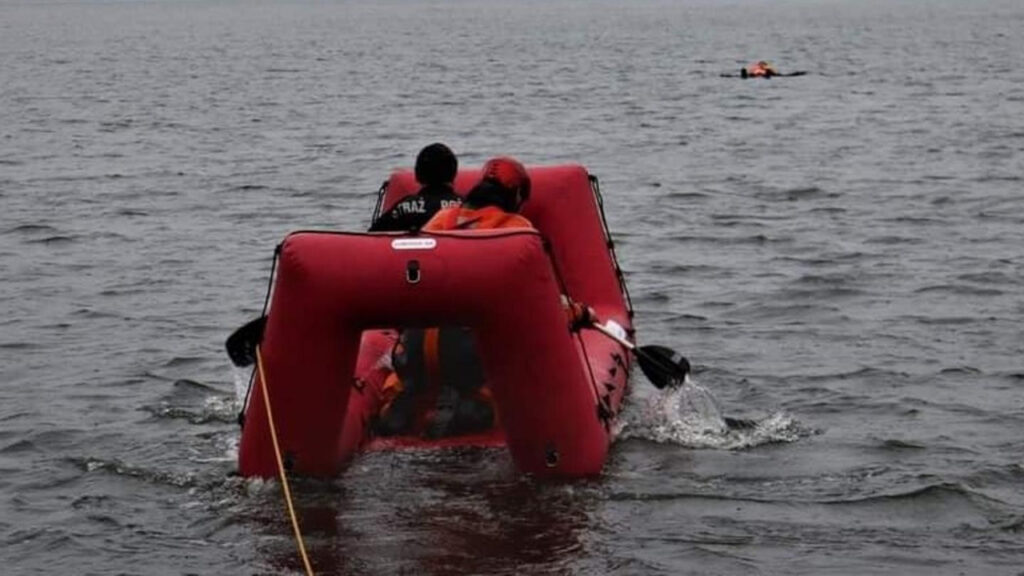 Lubrza: Ćwiczenia na jeziorze Goszcza
