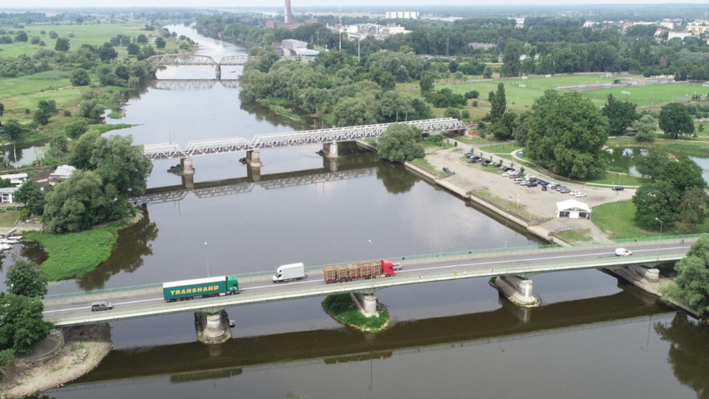 Ruszyła przebudowa mostu w Kostrzynie nad Odrą. Będą utrudnienia drogowe
