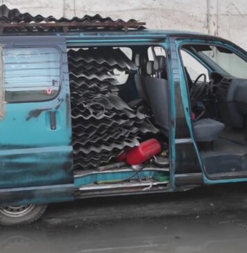 Skradzione poszycie dachu