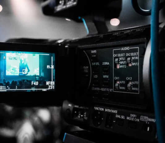 Lubuskie Lato Filmowe 2022 w Łagowie. Co oglądać? Kto w jury? Kogo spotkamy? Kamera