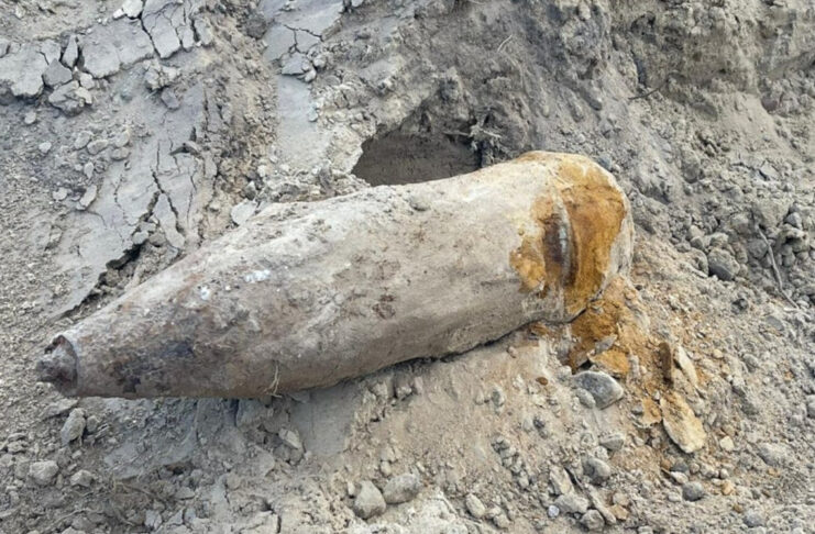 Niewybuch na budowie drogi Kosieczyn-Nowa Wieś Niewybuch