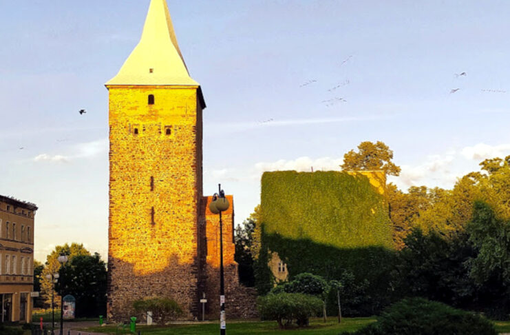 Te dwie atrakcje Żar warto zobaczyć w te wakacje. Będą otwarte dla zwiedzających tylko przez 2 miesiące Wieża Wartownicza w Żarach