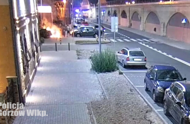 Podpalenia w Gorzowie Wlkp. Podpalacz wytypowany przez operatora miejskiego monitoringu Podpalenia kontenerów na śmieci w Gorzowie Wlkp.
