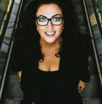 Katarzyna Piasecka w Świebodzinie z programem stand-up comedy „MOJE TABU” Katarzyna Piasecka stand-up comedy "MOJE TABU"