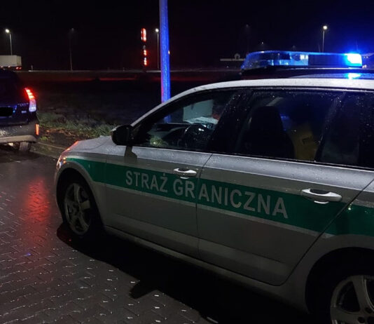 Kradziona Toyota Prius i Straż Graniczna