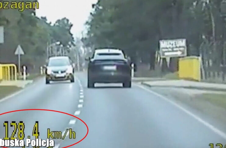 Pomiar prędkości Lamborghini w Żaganiu