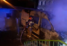 Pożar samochodu w Lubsku na ul. Zamkowej