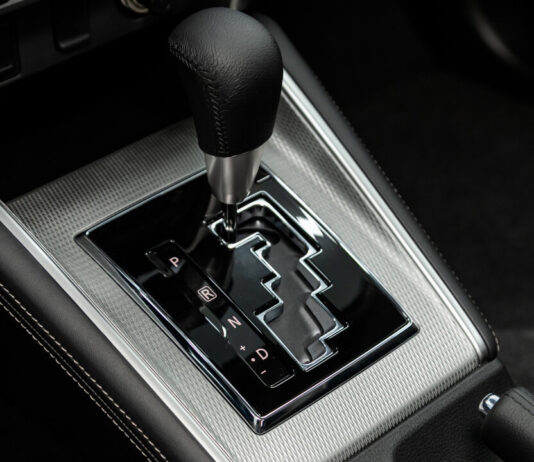 Naprawa przekładni – w jakie części do skrzyni biegów warto zainwestować? Odpowiadamy Naprawa przekładni – w jakie części do skrzyni biegów warto zainwestować? Odpowiadamy