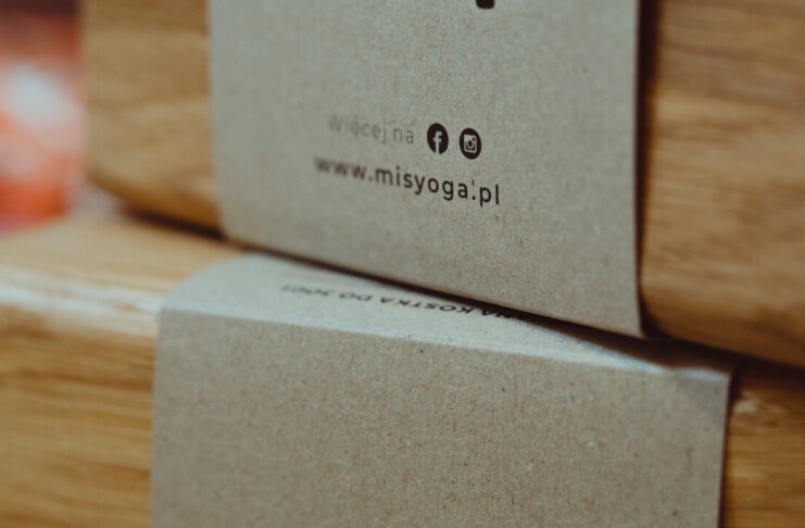 Do czego właściwie służą kostki do jogi? Do czego właściwie służą kostki do jogi?