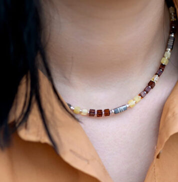 Czym powinien się wyróżniać najlepszy producent biżuterii z bursztynem? Wyjaśniamy