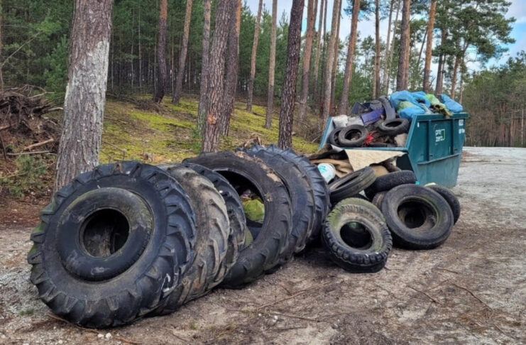 Opony i śmieci zebranie podczas akcji Kręci nas Recykling 2023 w Siedlisku
