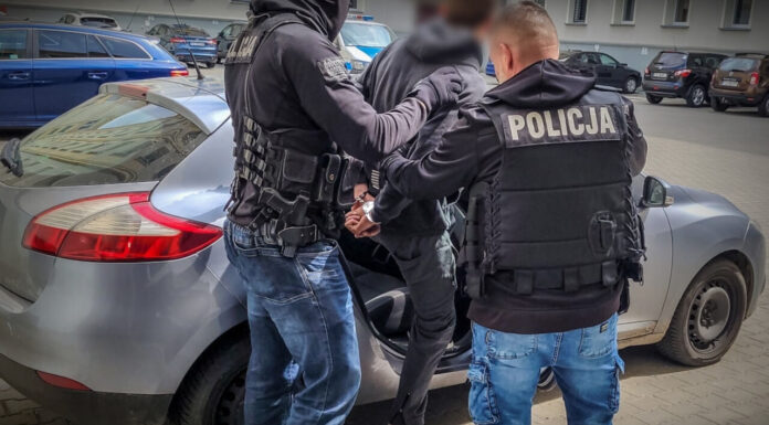 Jeep skradziony w Nowogrodzie Bobrzańskim odnalazł się w Sulechowie - dzięki czujności mieszkańca