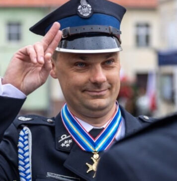 Sławski policjant-strażak z OSP Kondratów odznaczony Krzyżem Rycerskim Świętego Floriana