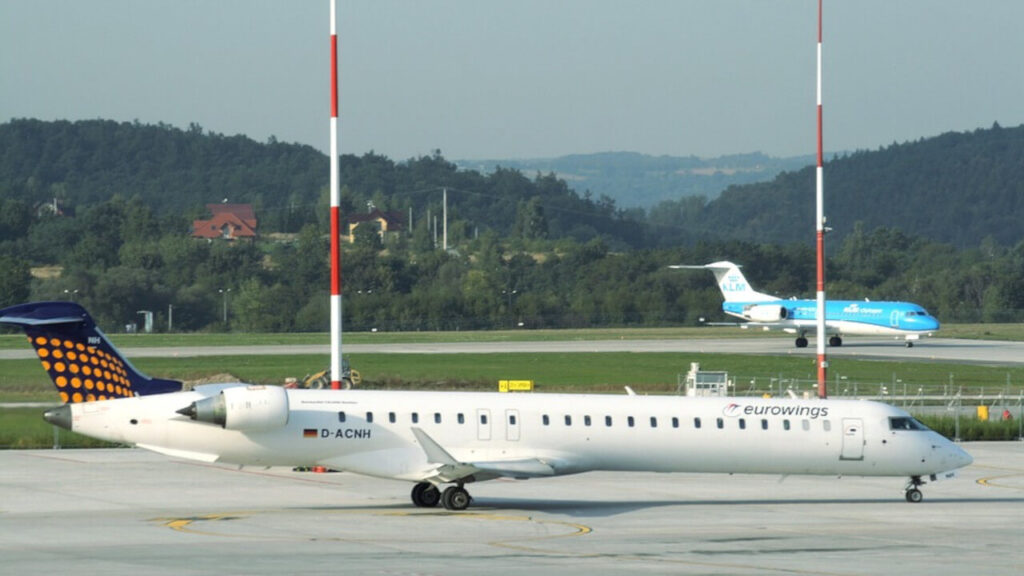 LOT uruchamia połączenie lotnicze z Krakowa do Zielonej Góry