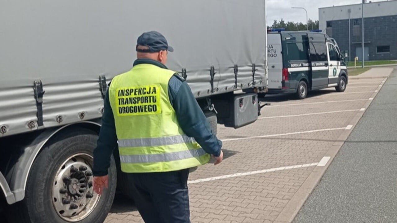 Inspektor ITD wstrzymali nielegalny przewóz kabotażowy na autostradzie A2 koło Rzepina
