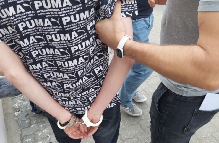 Oferował bilety na popularny festiwał, oszukiwał na Blika. Wpadł przy bankomacie gdy chciał wypłacić pieniądze