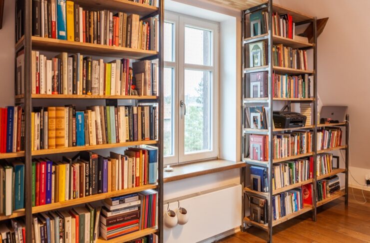 Czym charakteryzują się meble metalowe loft?