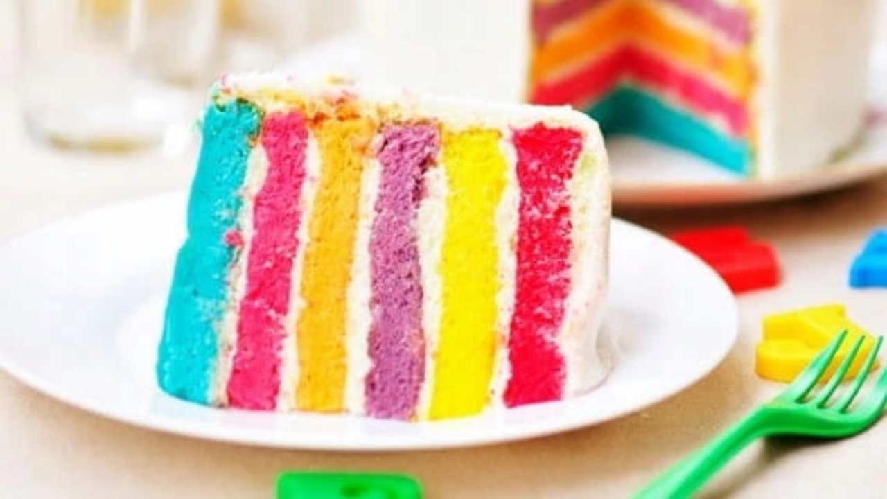Do czego służą farbki do tortu? Dowiedz się, jak można je wykorzystać