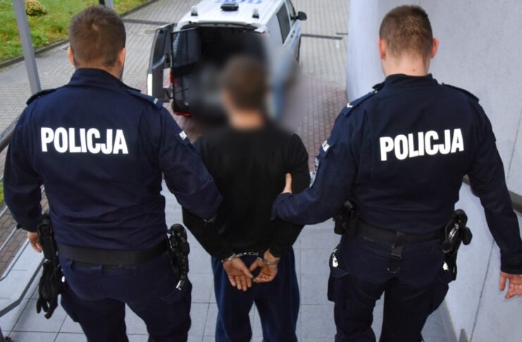 Seryjny złodziej z Żagania pójdzie siedzieć. 26-latek zaatakował policjanta w trakcie zatrzymania Seryjny złodziej z Żagania pójdzie siedzieć. 26-latek zaatakował policjanta w trakcie zatrzymania