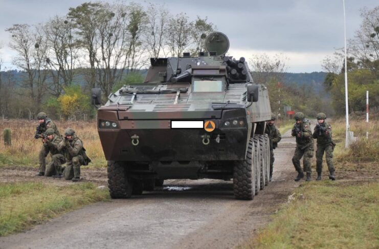 Wspólne szkolenie 17 WBZ i wielkopolskich Terytorialsów na poligonie w Wędrzynie