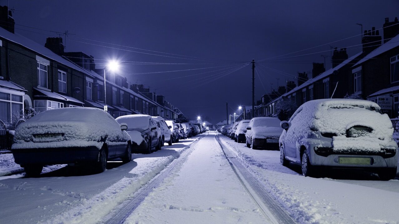 Jak zabezpieczyć samochód przed zimą? Praktyczny niezbędnik dla kierowców