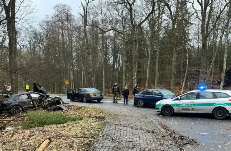 Dwa skradzione auta, dwa pościgi - odurzeni narkotykami uciekali przed patrolem SG