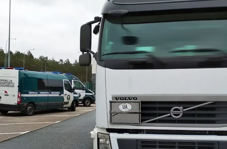 Pijany kierowca ciężarówki na A2 zatrzymany przez ITD Pijany kierowca ciężarówki na A2 zatrzymany przez ITD