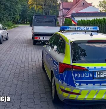Zawrócił na widok policyjnego patrolu. 56-latek został zatrzymany za jazdę pod wpływem alkoholu