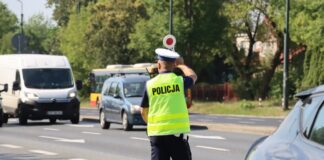 Policjant z lizakiem